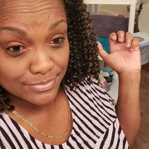 Meet your Posher, Tia